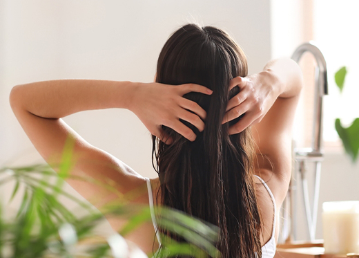 How To Achieve Healthy, Hydrated Hair
